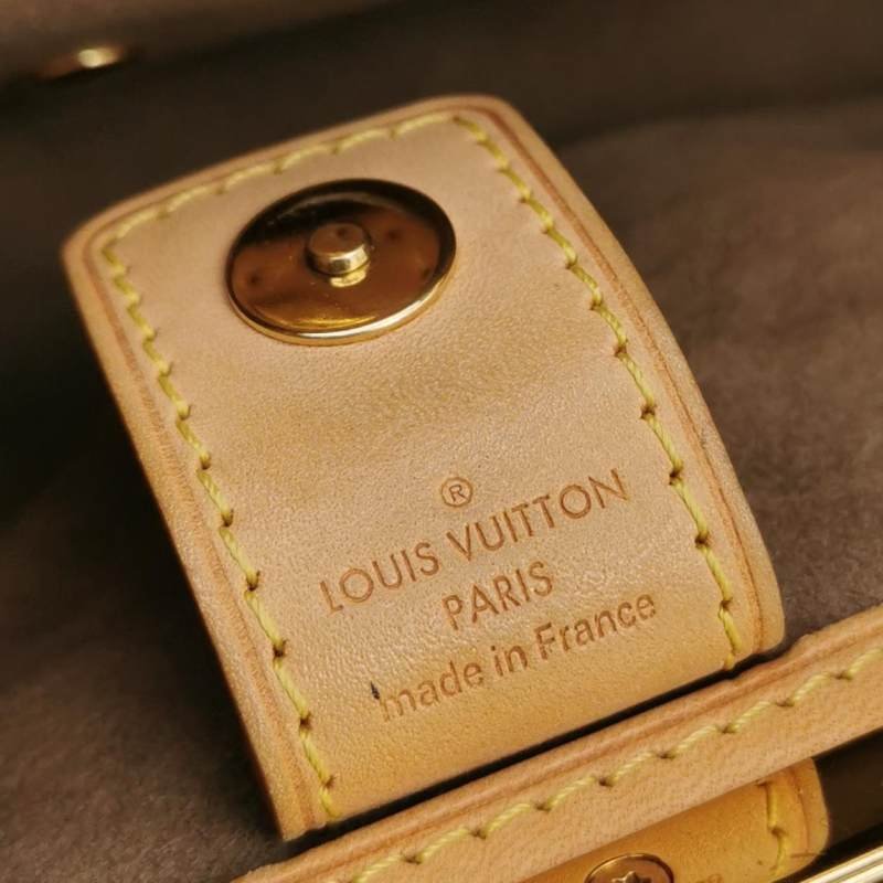 Louis Vuitton(LV)Judy植鞣革黑三彩鏤空提手單肩包-7