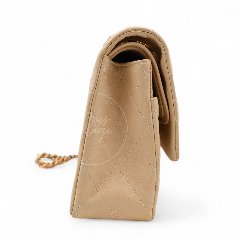 [Pre-owned] Chanel CF25 Medium Classic Flap Bag Beige GHW-2