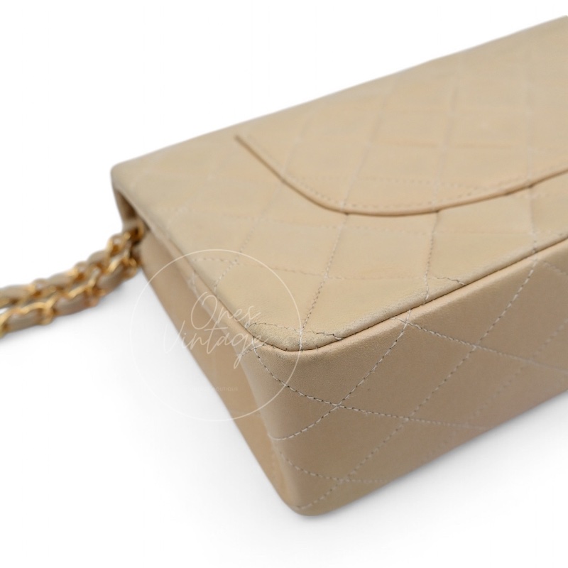 [Pre-owned] Chanel CF25 Medium Classic Flap Bag Beige GHW-11