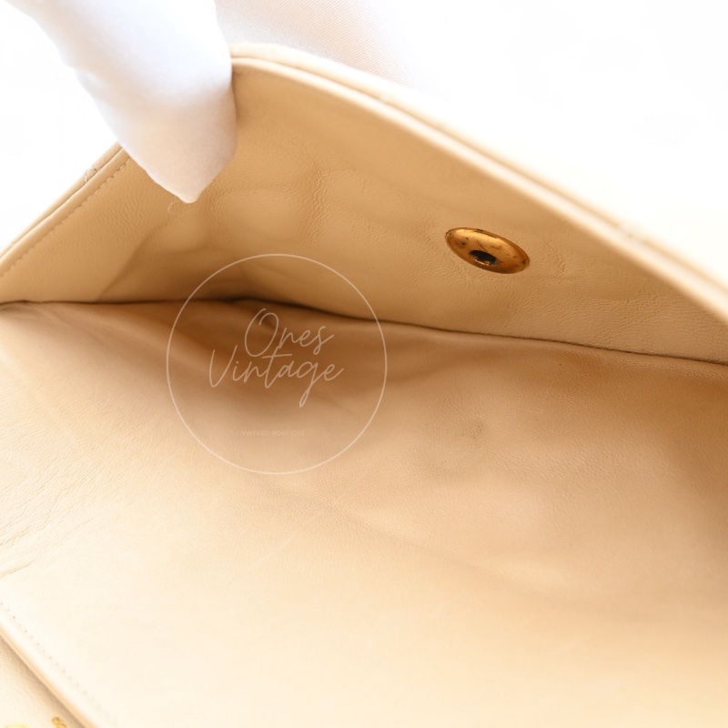 [Pre-owned] Chanel CF25 Medium Classic Flap Bag Beige GHW-16