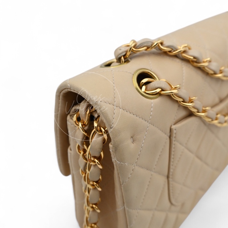 [Pre-owned] Chanel CF25 Medium Classic Flap Bag Beige GHW-22
