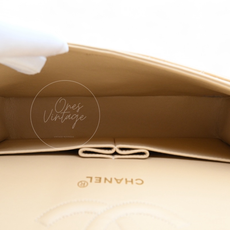 [Pre-owned] Chanel CF25 Medium Classic Flap Bag Beige GHW-35