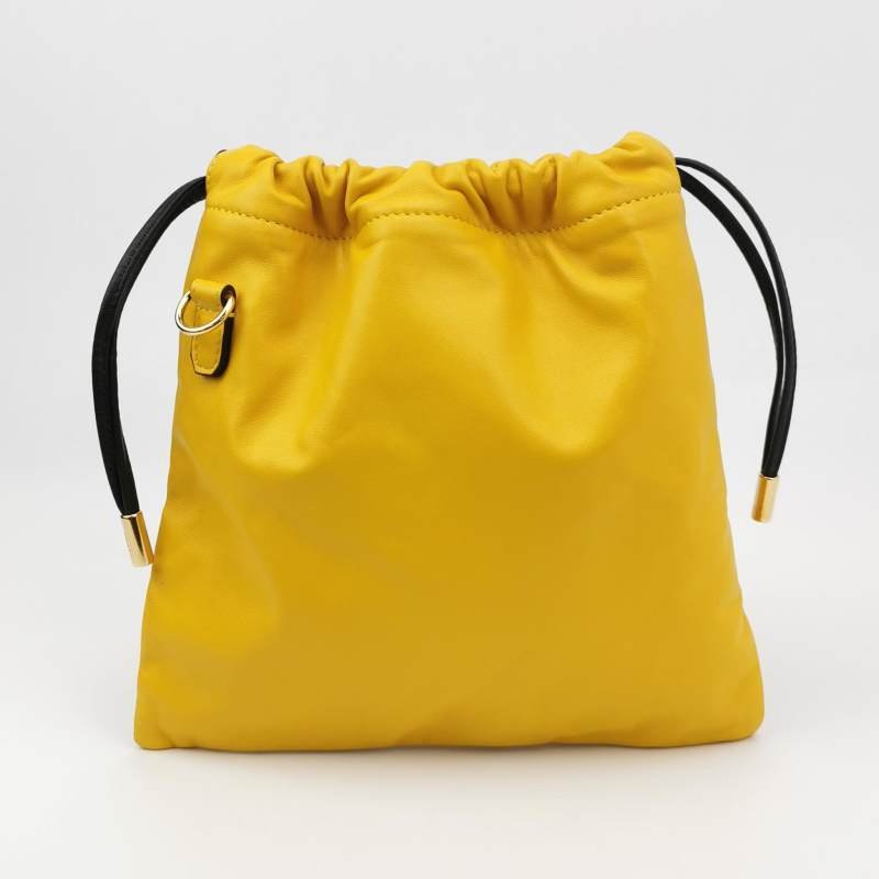 Fendi Pack羊皮字母Logo斜挎包單肩包-4