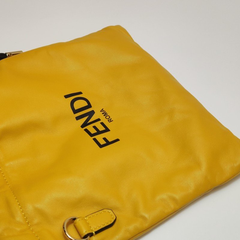 Fendi Pack羊皮字母Logo斜挎包單肩包-16