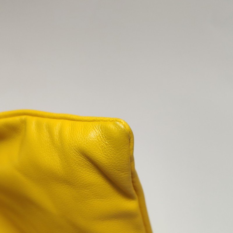 Fendi Pack羊皮字母Logo斜挎包單肩包-19