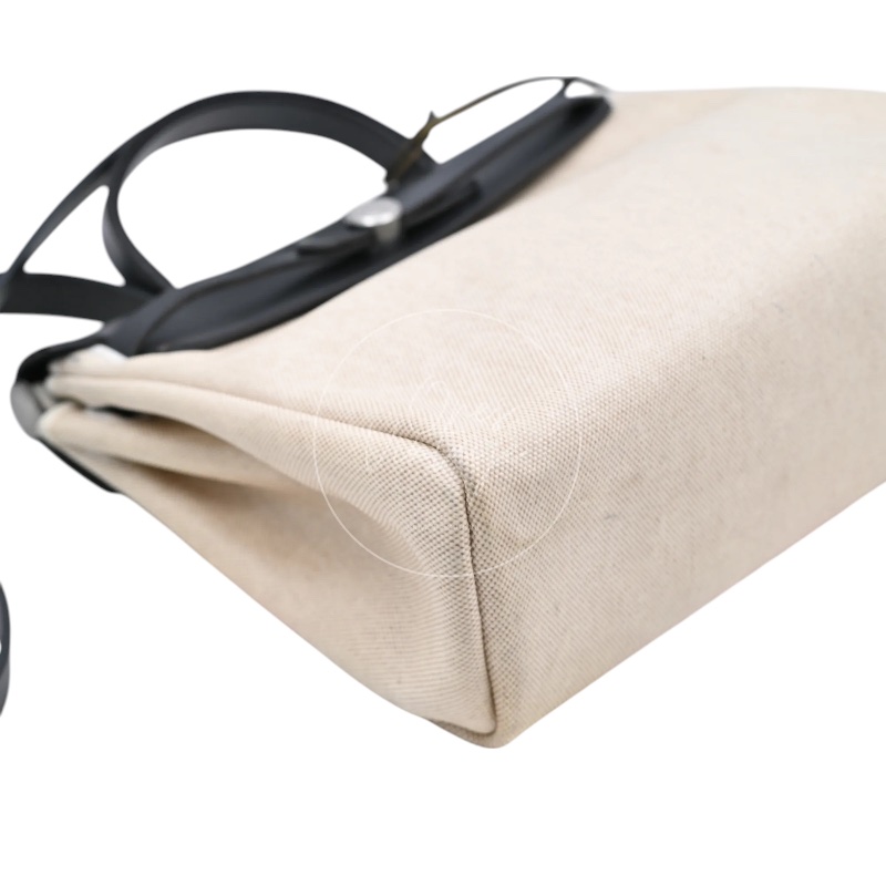 [Pre-owned] Hermes Herbag 31 Black Swift Beige Toile H PHW Stamp Square G-8