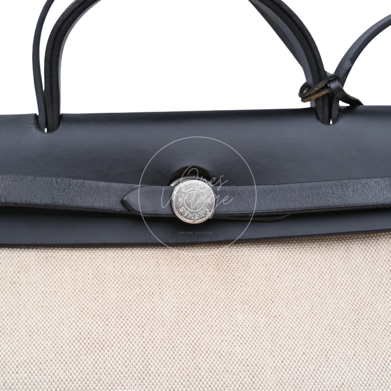 [Pre-owned] Hermes Herbag 31 Black Swift Beige Toile H PHW Stamp Square G-16