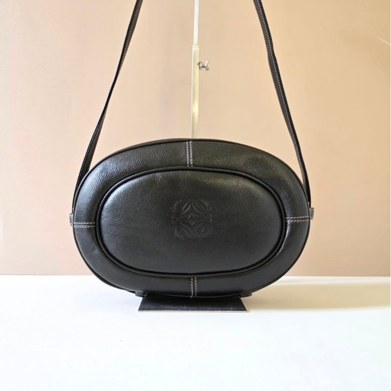 絕版中古包 Loewe古董圓餅包 側背包 斜背包 皮革包 單肩包 二手-1