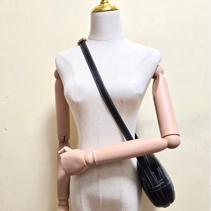 絕版中古包 Loewe古董圓餅包 側背包 斜背包 皮革包 單肩包 二手-8