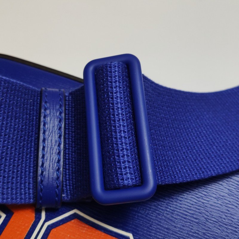 Gucci中國新年系列牛皮拼色字母logo單肩包-11