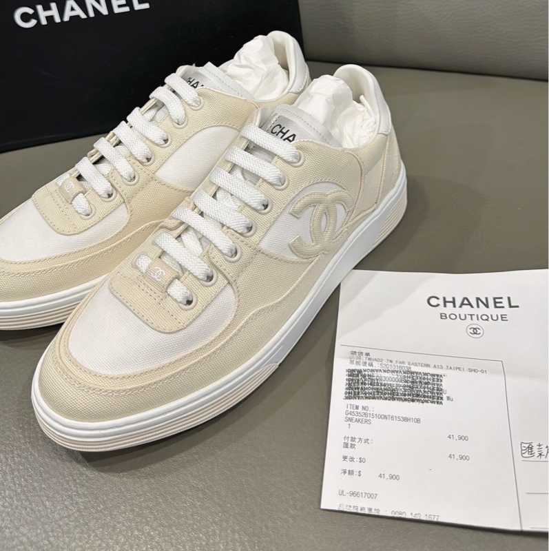 CHANEL 全新米白色布鞋38.5-11