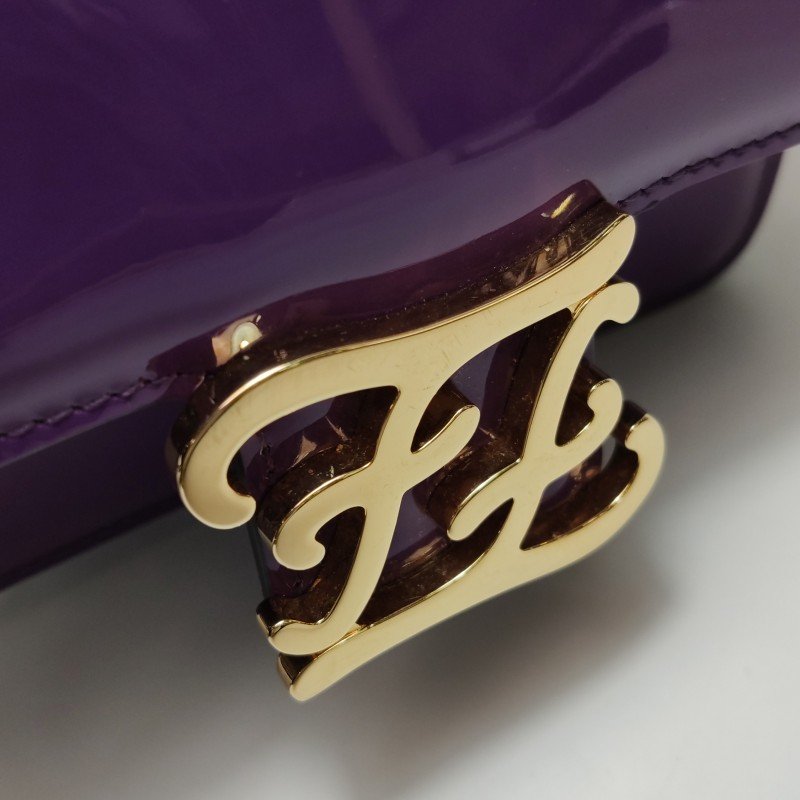 Fendi Karligraphy漆皮純色花體雙Flogo斜挎包單肩包-10