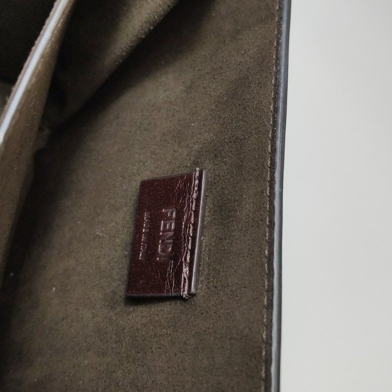 Fendi Karligraphy漆皮純色花體雙Flogo斜挎包單肩包-15
