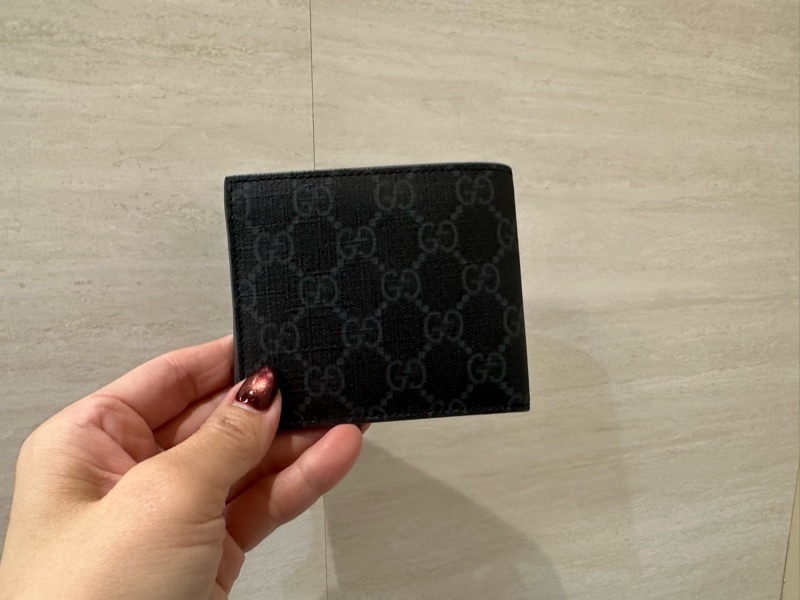 Gucci 黑灰PVC灰GG 8卡對開短夾-1