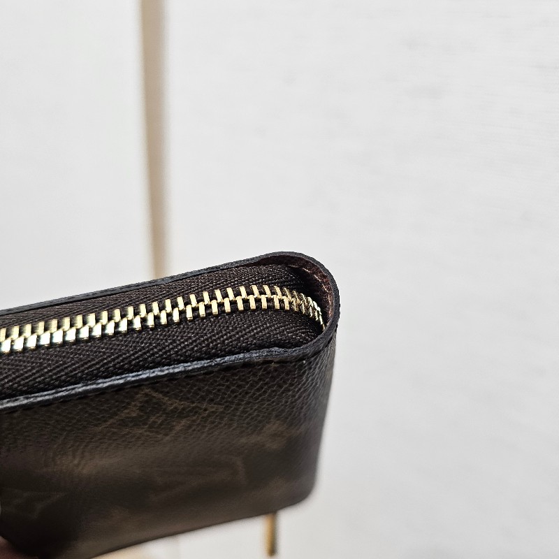 [LV銷量排名品項❣️] LV老花金釦拉鏈零錢卡包-4