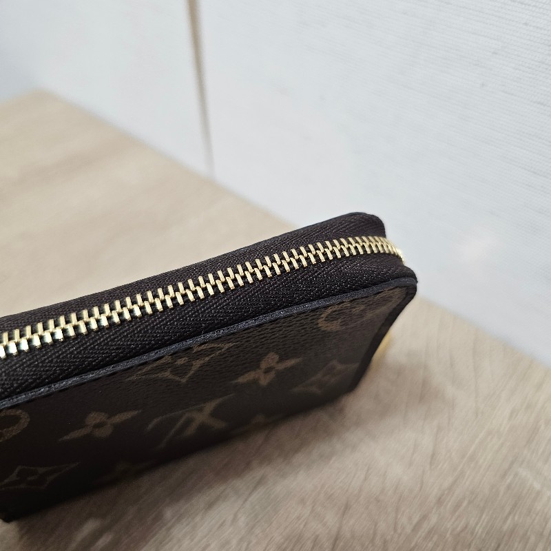 [LV銷量排名品項❣️] LV老花金釦拉鏈零錢卡包-8