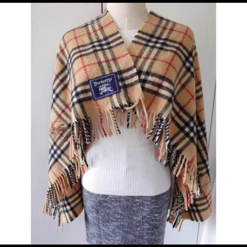 Burberry 經典格紋駝色披肩-2