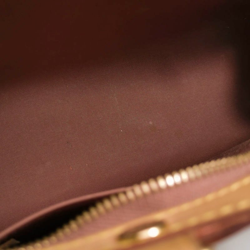 Louis Vuitton(LV)Brea醫生包中號植鞣革漆皮純色老花鉚釘裝飾單肩包-10