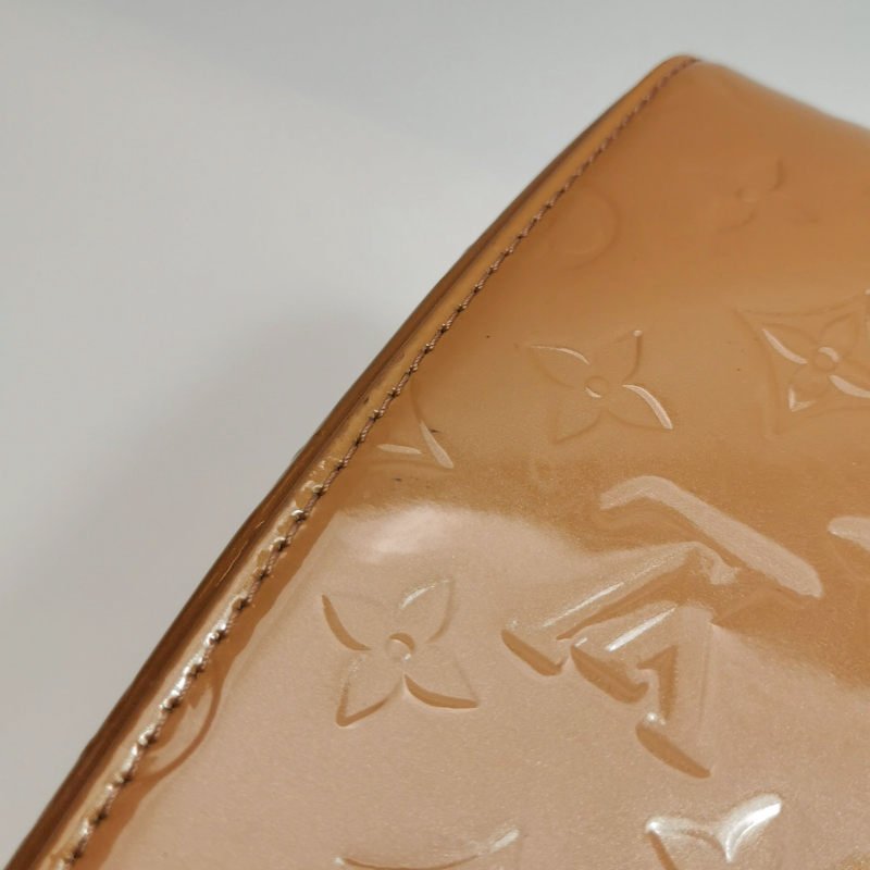 Louis Vuitton(LV)Brea醫生包中號植鞣革漆皮純色老花鉚釘裝飾單肩包-22