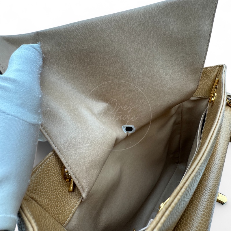 [Pre-owned] Chanel Beige Caviar CC Tote Bag-15
