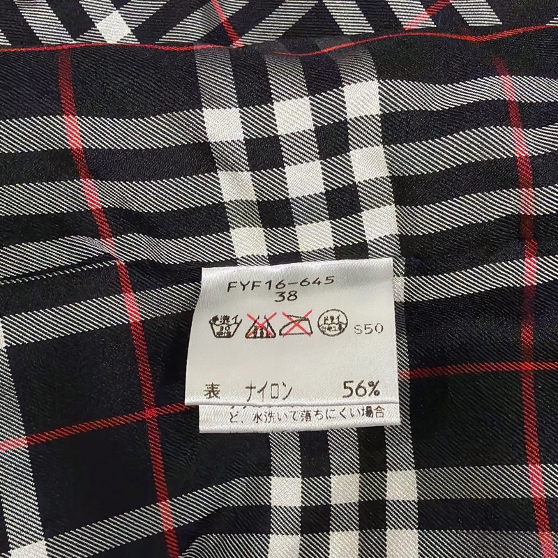 BURBERRY 藍標 兩面穿格紋羽絨背心-9
