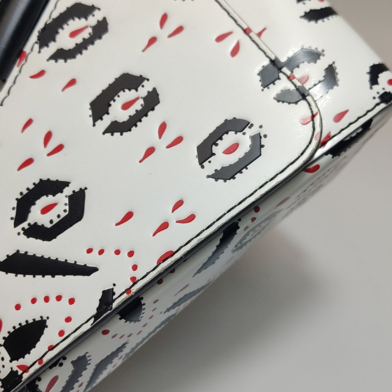 Louis Vuitton(LV)Twist中號牛皮紅點印花LV旋轉鎖扣斜挎包-14