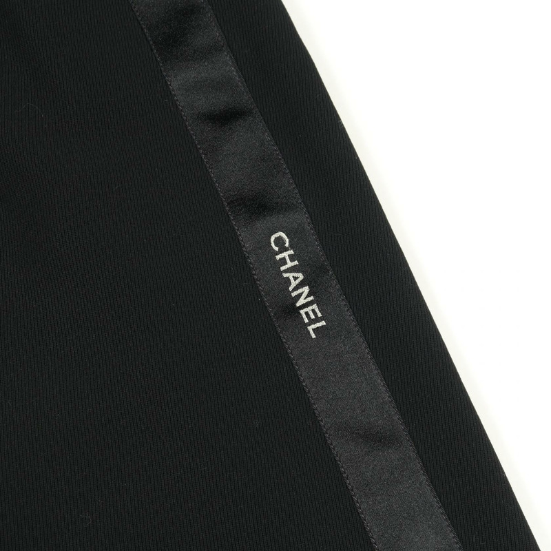 香奈兒 COCO 標誌紐扣側邊 logo 長褲 P05760 羊毛黑色二手女裝 #38-9