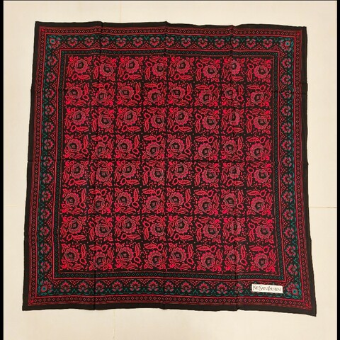 YSL 聖羅蘭緹花絲巾