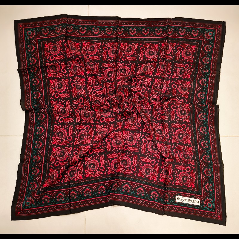 YSL 聖羅蘭緹花絲巾-1
