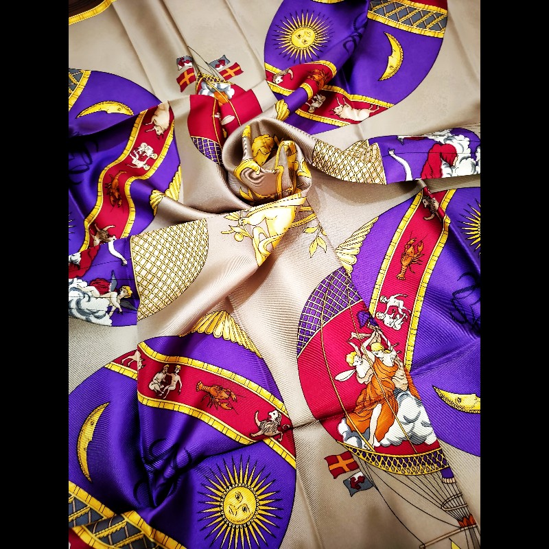 Loewe天使星座熱氣球絲巾🎀-6