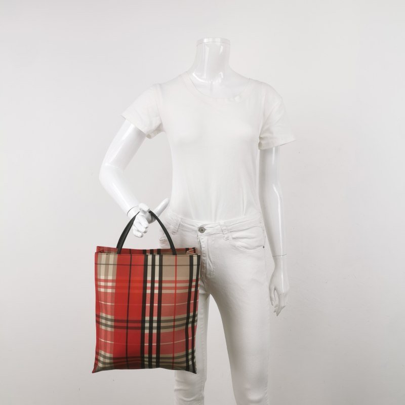 Burberry尼龍布拼色格紋按扣手提包-1