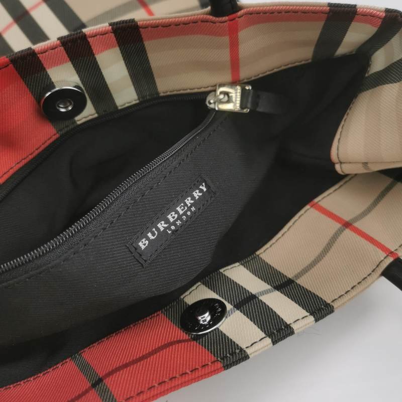 Burberry尼龍布拼色格紋按扣手提包-7