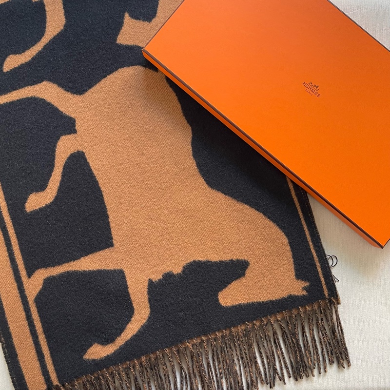 全新 清貨🧡 Hermes muffler cashmere 頸巾 羊绒 圍巾  🐴Casaque Tete a Queue-0