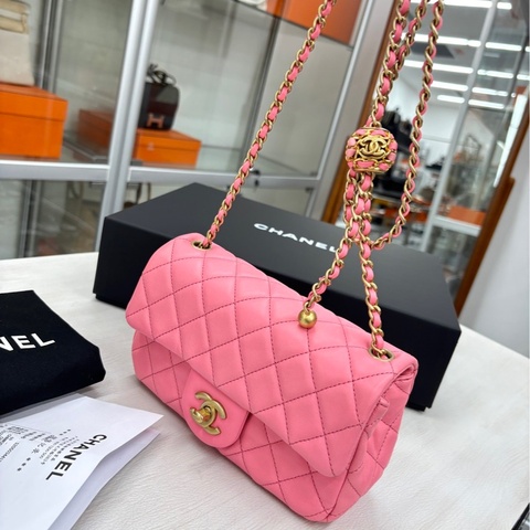 【99新】 Chanel 22S芯片 奶昔粉核桃金球 大mini 迷你單肩包斜挎包