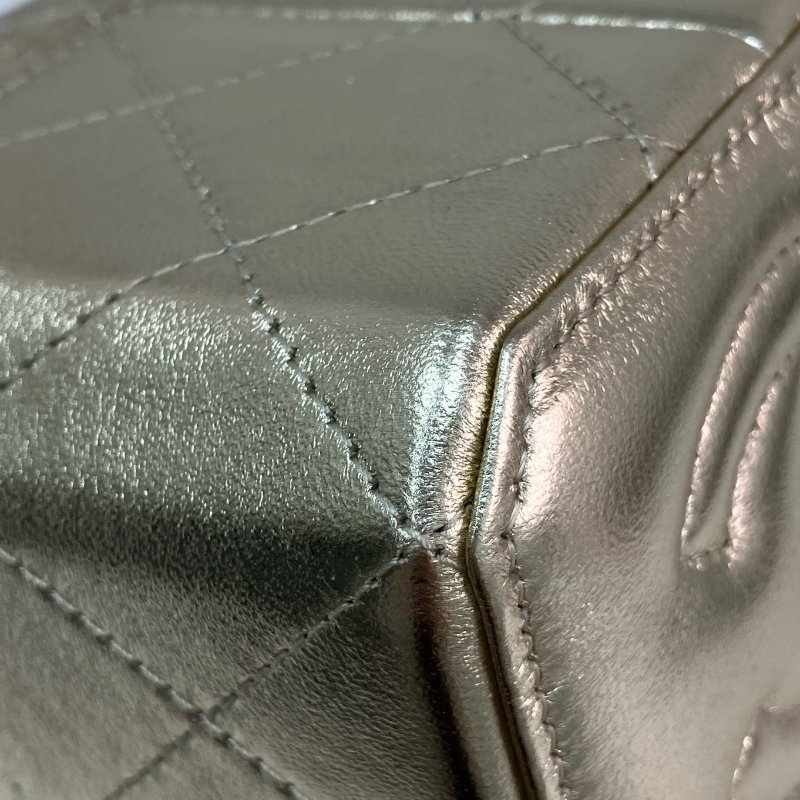 △ Chanel 香奈兒 Gold Lambskin Gold Tone Metal Mini Vanity Case AP3459 金色小羊皮金色金屬迷你化妝箱 - 257024981-8