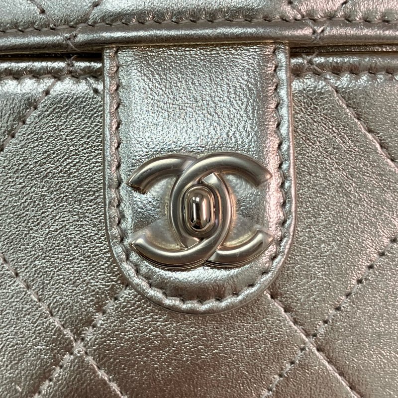 △ Chanel 香奈兒 Gold Lambskin Gold Tone Metal Mini Vanity Case AP3459 金色小羊皮金色金屬迷你化妝箱 - 257024981-13