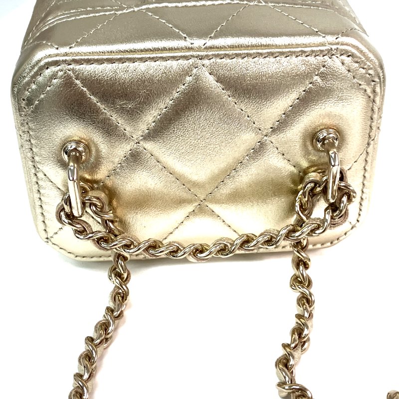 △ Chanel 香奈兒 Gold Lambskin Gold Tone Metal Mini Vanity Case AP3459 金色小羊皮金色金屬迷你化妝箱 - 257024981-18