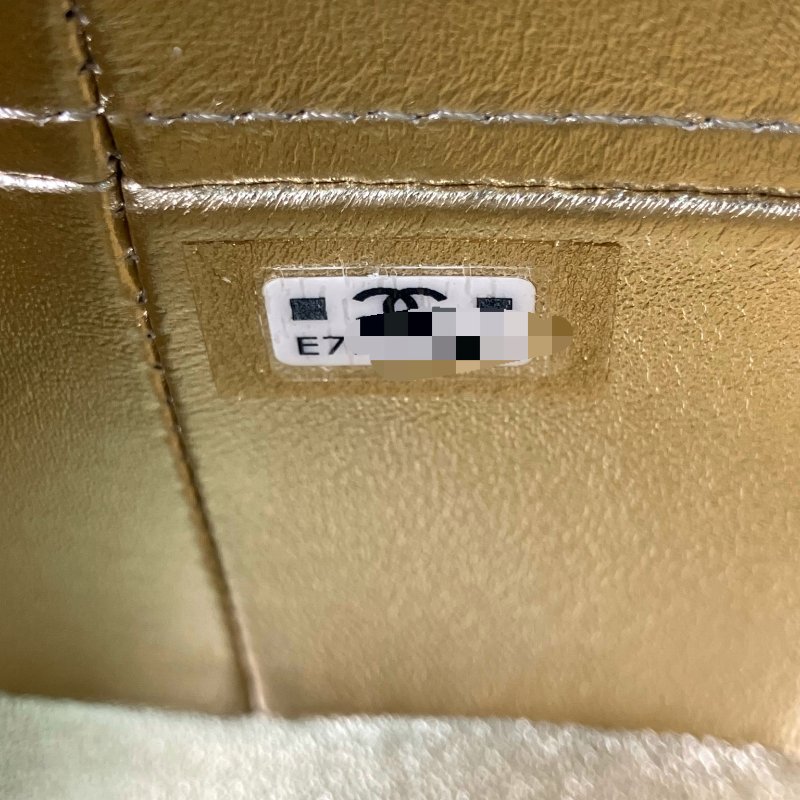 △ Chanel 香奈兒 Gold Lambskin Gold Tone Metal Mini Vanity Case AP3459 金色小羊皮金色金屬迷你化妝箱 - 257024981-19