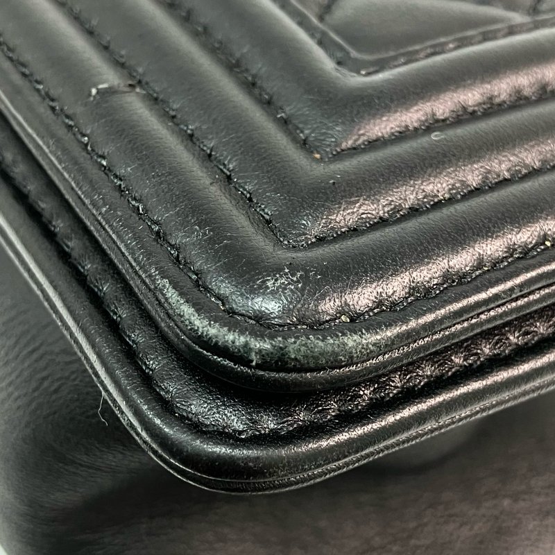 △ Chanel 香奈兒 Black Lambskin Gold Tone Metal Boy 25 Chain Shoulder Bag A67086 黑色小羊皮金色金屬鎖鏈肩背袋 - 257025462-6