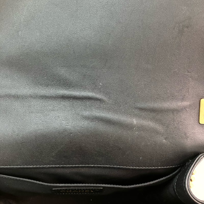 △ Chanel 香奈兒 Black Lambskin Gold Tone Metal Boy 25 Chain Shoulder Bag A67086 黑色小羊皮金色金屬鎖鏈肩背袋 - 257025462-15