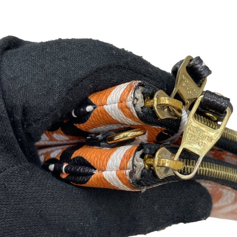 LOUIS VUITTON 路易威登 M69488 DOUBLE ZIP POCHETTE 肩背雙層麻將包 PVC帆布 塗鴉老花 金釦-8