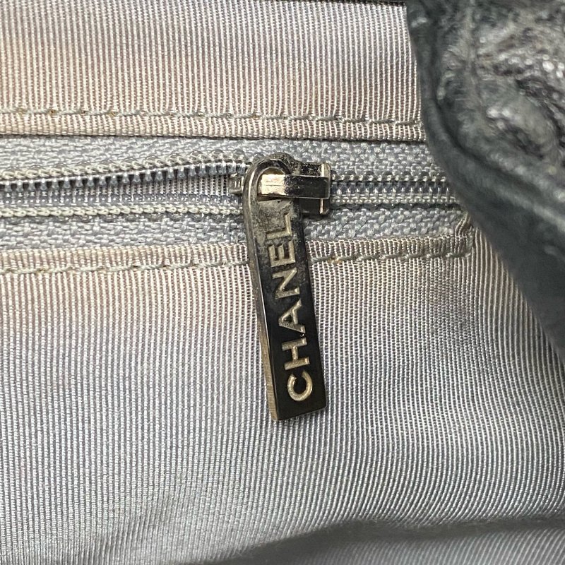 △ Chanel 香奈兒 Black Calfskin Silver Tone Metal Chain Around Shoulder Bag No.18 A49889 黑色小牛皮銀色金屬鎖鏈肩背袋No.18 - 257025309-15