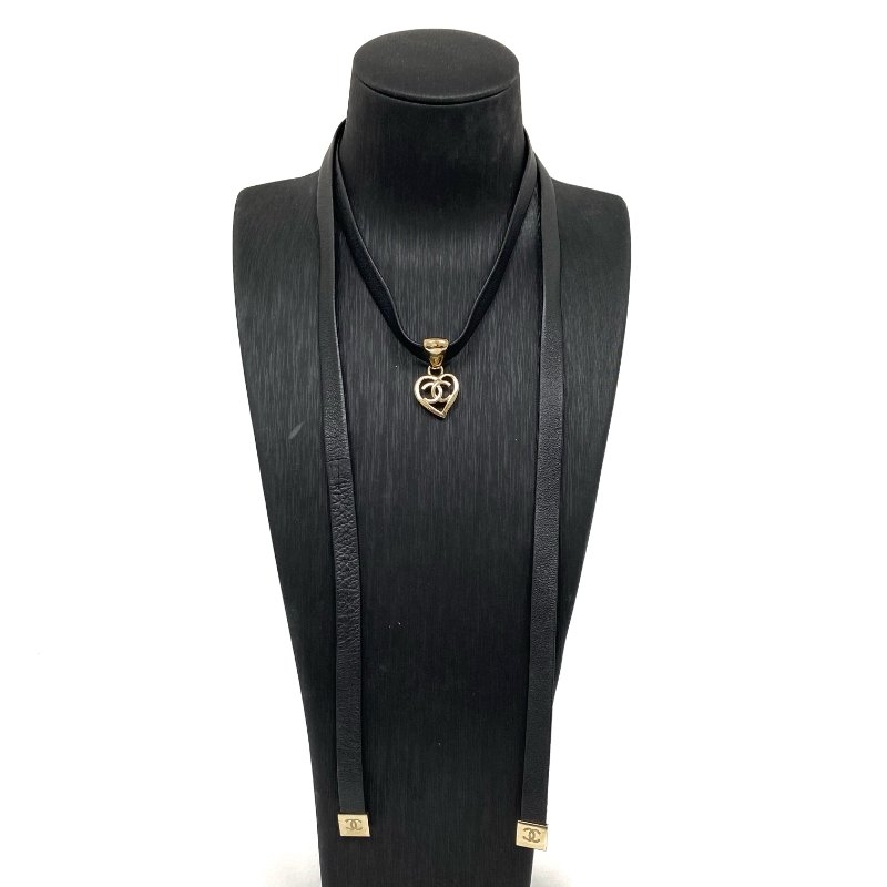 ☆ Chanel 香奈兒 Black Lambskin Heart Choker B22P 黑色小羊皮心形項圈 B22P - 257025684-10