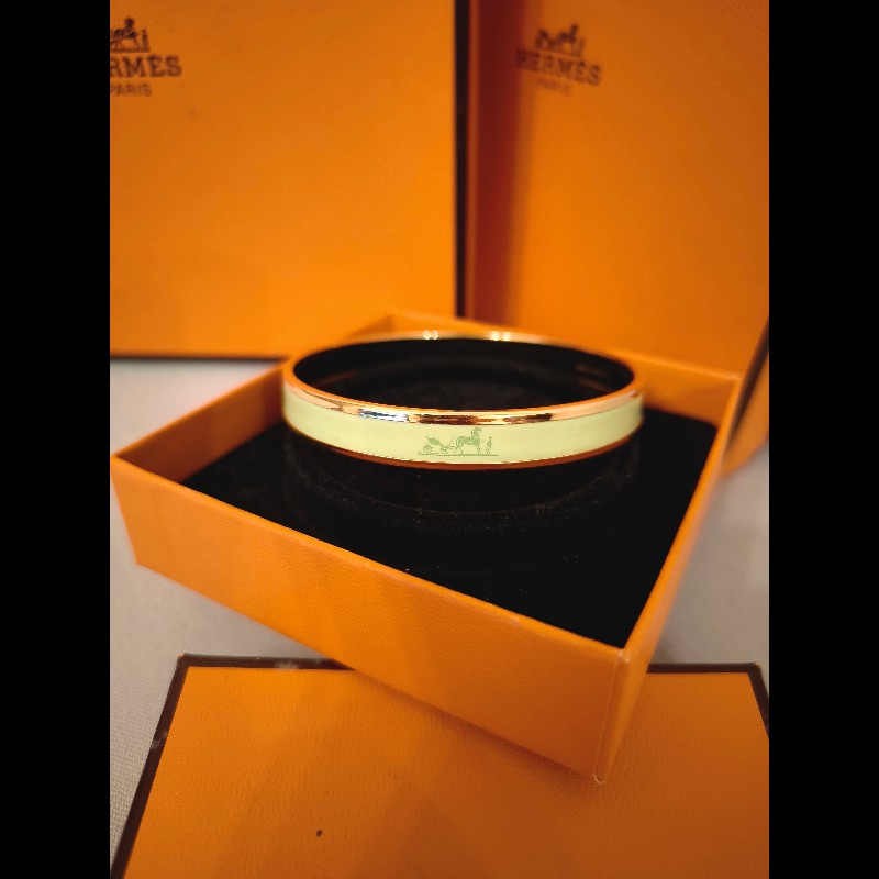 Hermes草綠色細版小馬僮琺瑯手環-12