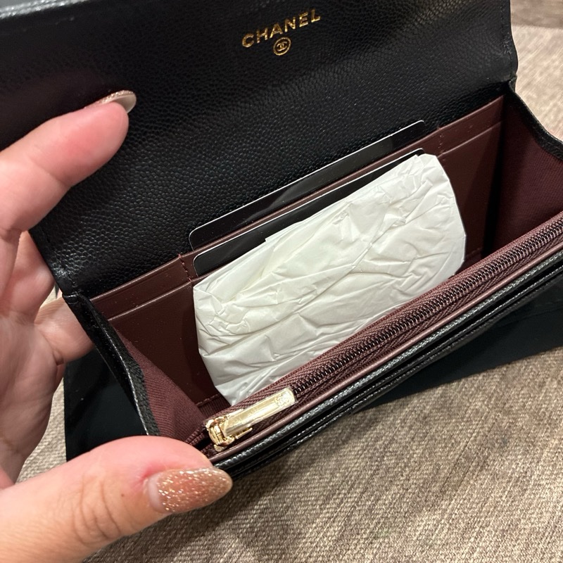 誰在找👀熱騰騰🔥香奈兒chanel黑色小皮件 荔枝皮 中夾 扣式 🇹🇼26年1🈷️票-11