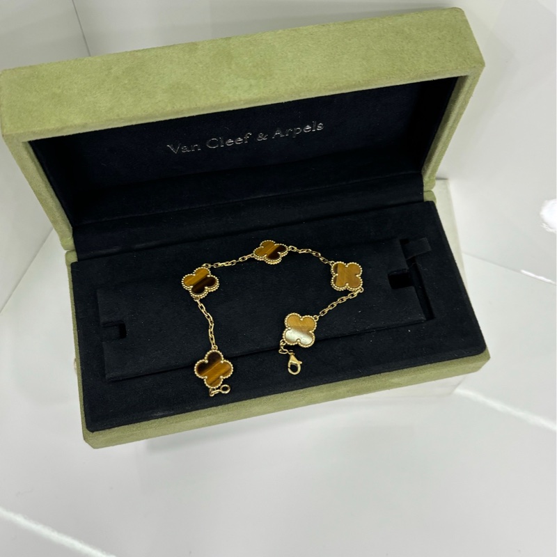 VCA / Van Cleef & Arpels 梵克雅寶Vintage Alhambra®系列虎眼石五花手鍊,四葉草手鍊。寓意財富,招財款手鍊必入它 2015年 沒卡-6