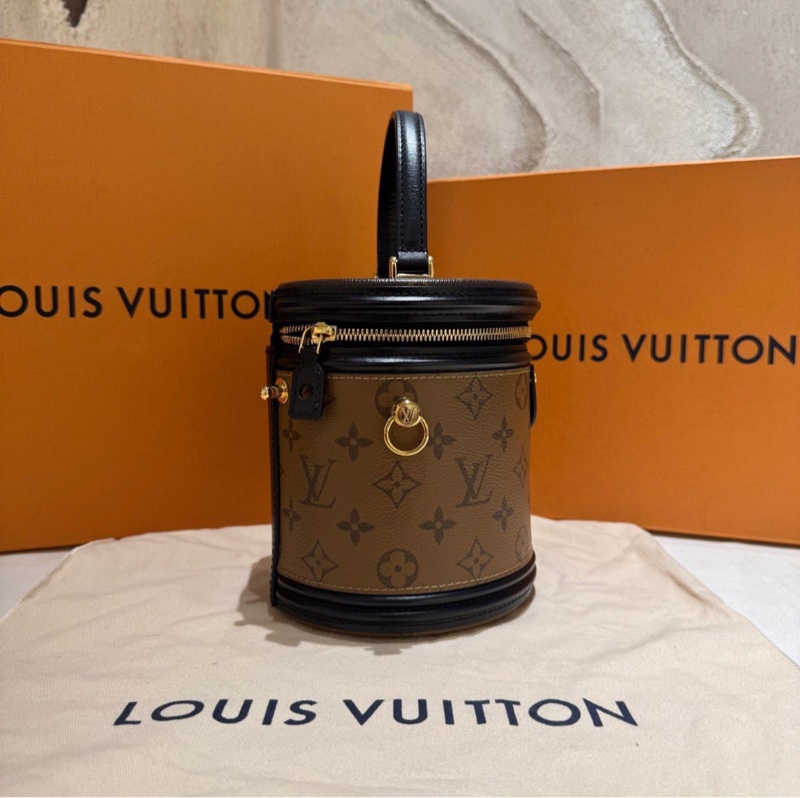 【全新大全套 送禮 12月收據】LV Cannes老花發財桶-3