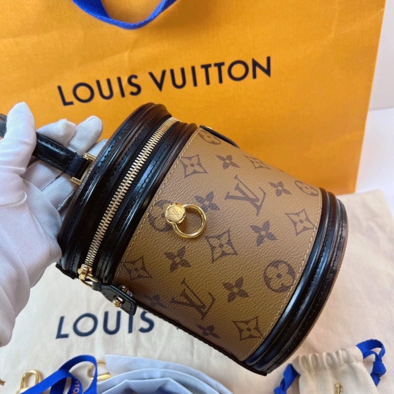 【全新大全套 送禮 12月收據】LV Cannes老花發財桶-8