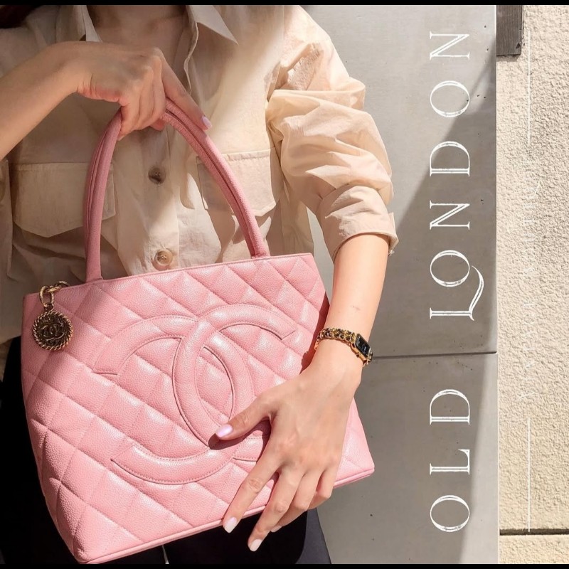 Chanel Medallion 希爾頓魚子醬金幣包-0