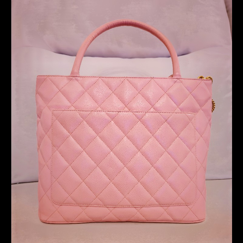 Chanel Medallion 希爾頓魚子醬金幣包-2